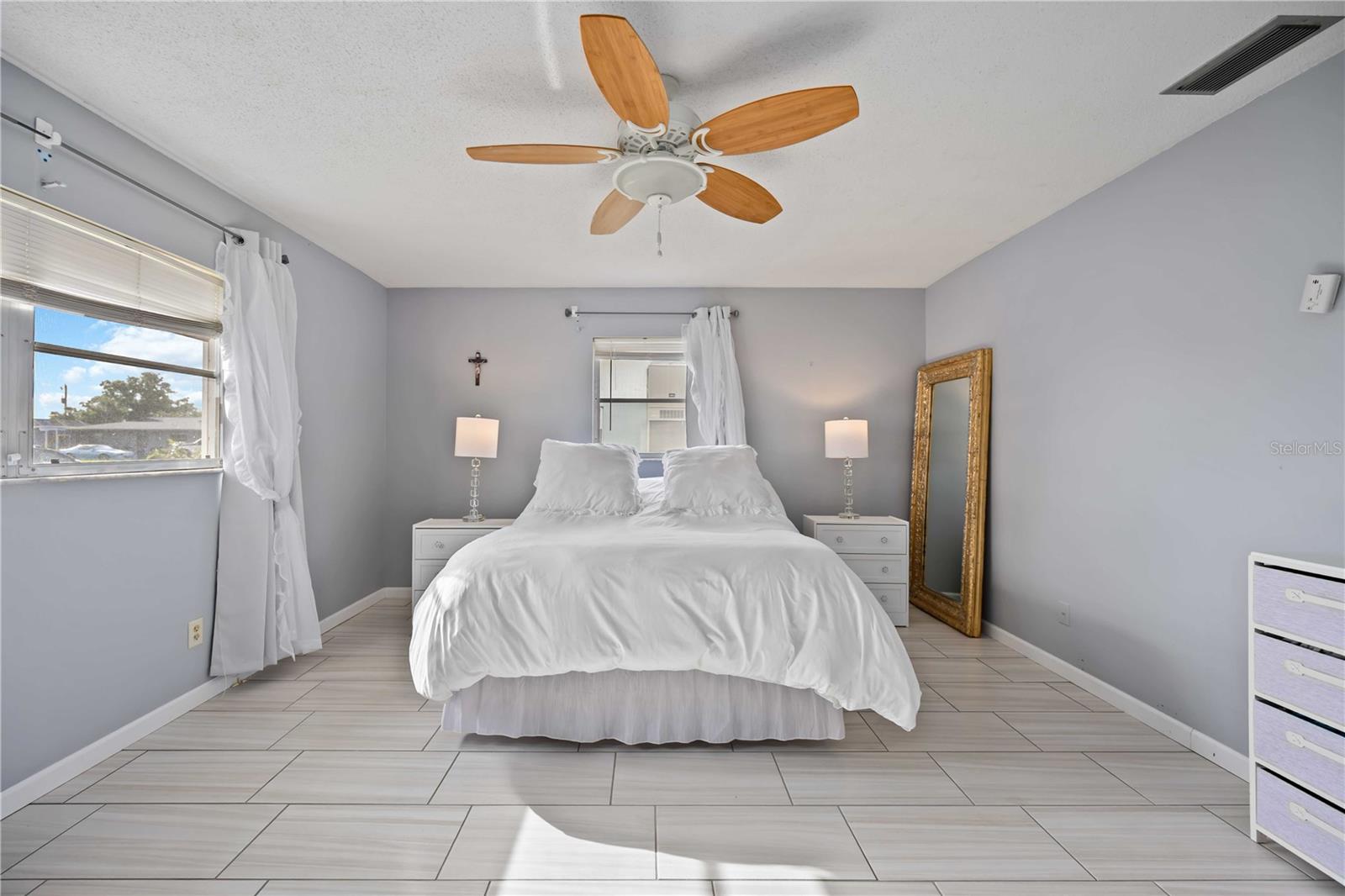 Image 33 of 56 For 181 Sandhurst Drive