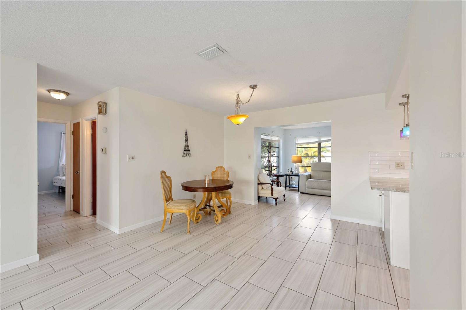 Image 9 of 56 For 181 Sandhurst Drive