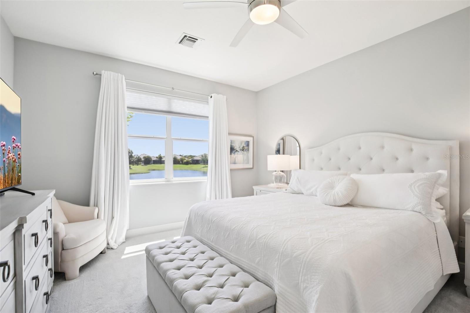 Image 18 of 33 For 2946 Trustee Avenue