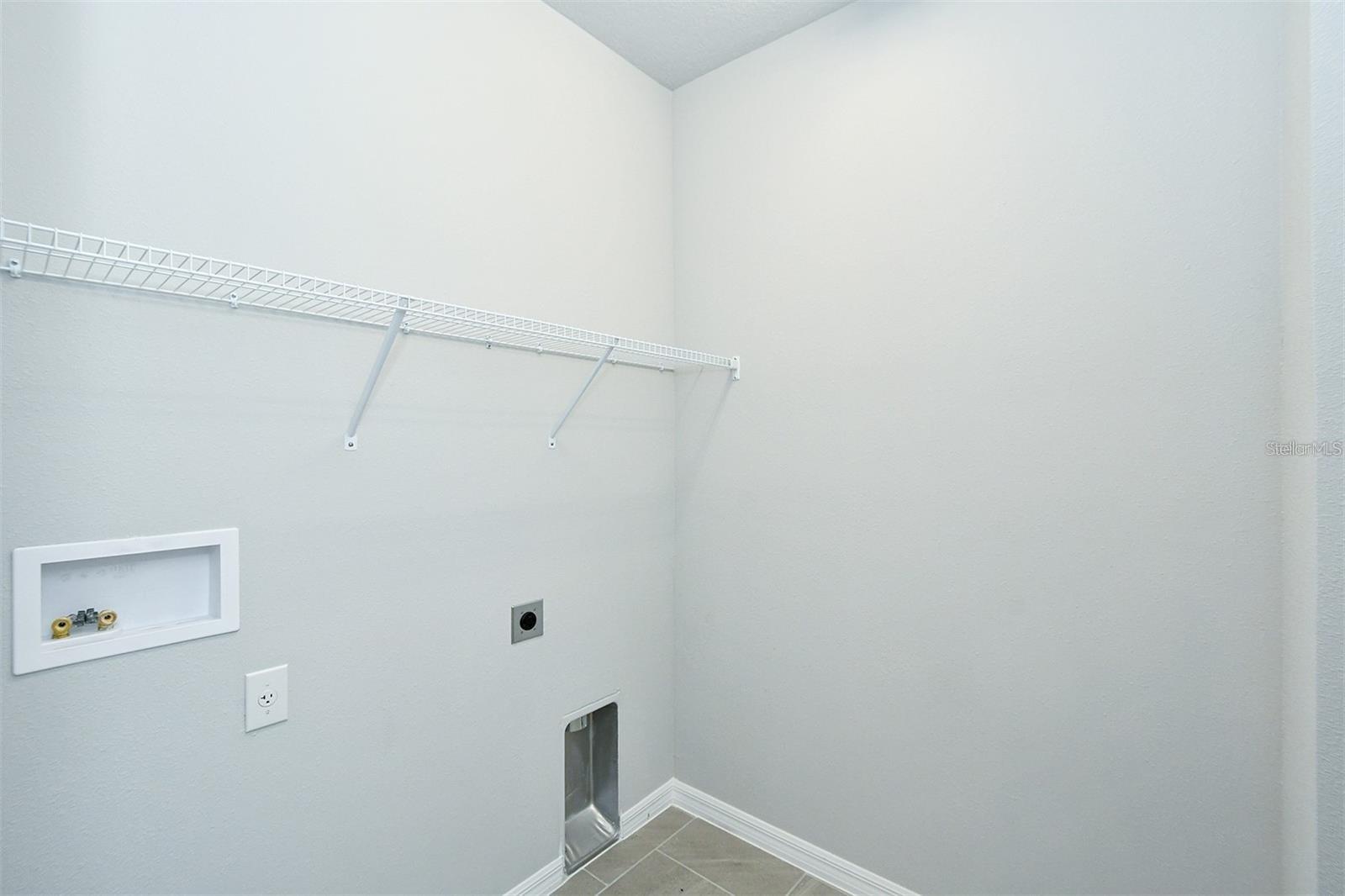 Image 12 of 42 For 8126 Trimbelle Terrace