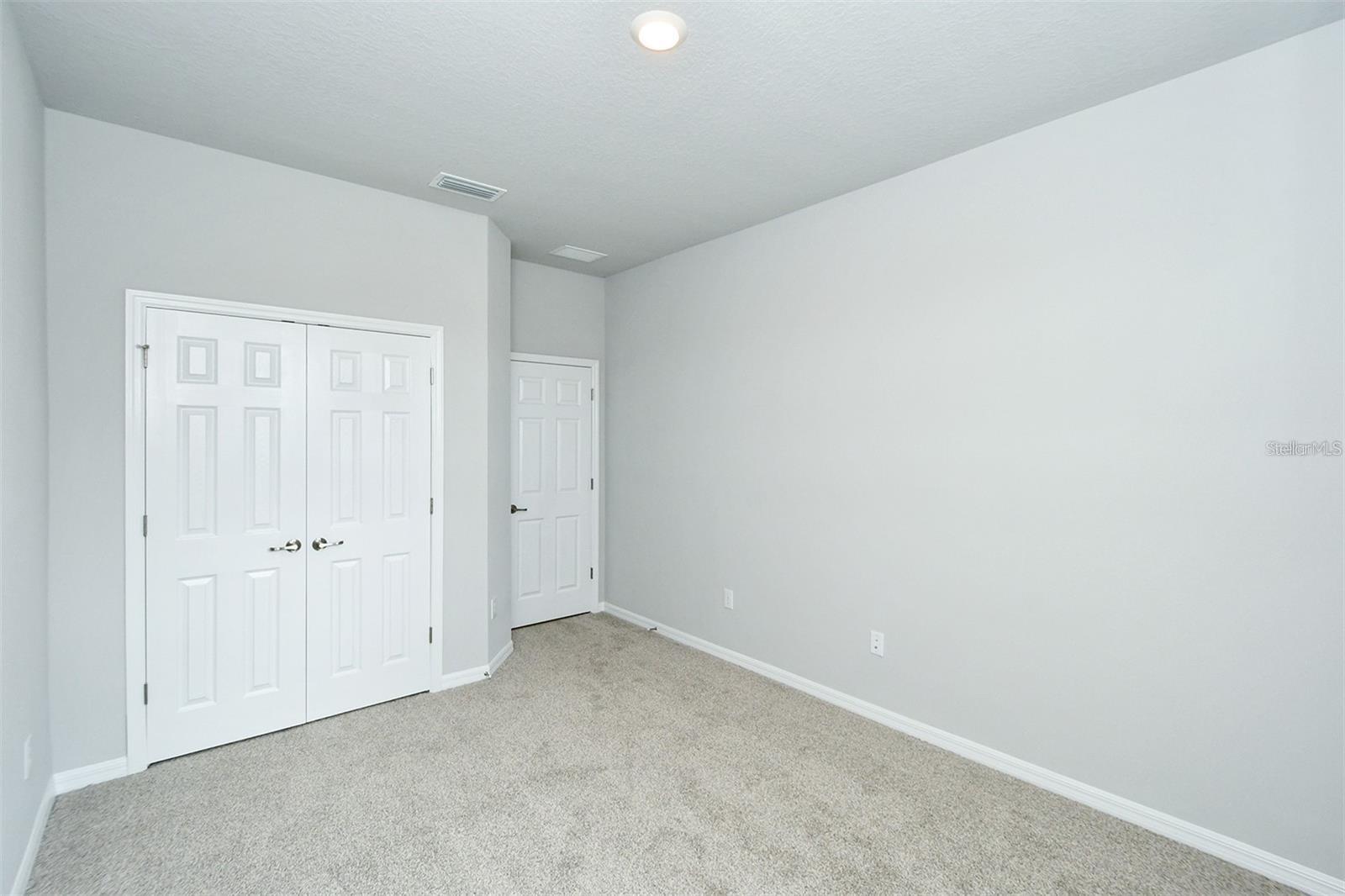 Image 18 of 42 For 8126 Trimbelle Terrace