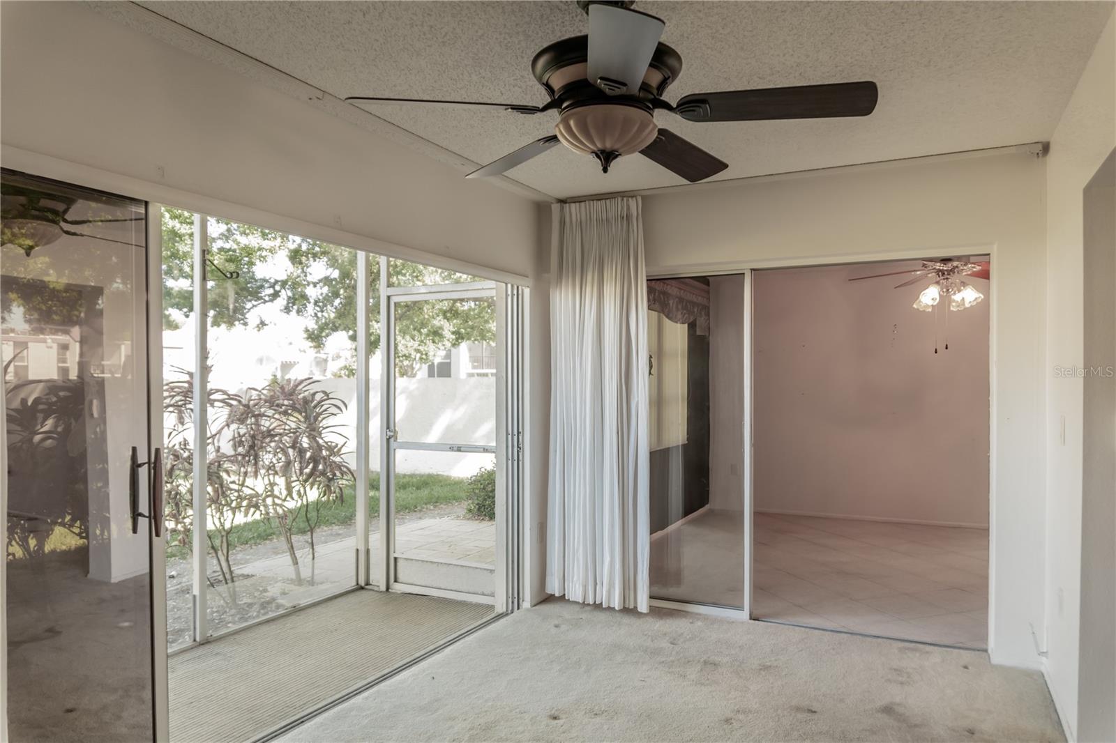 Image 13 of 33 For 3444 El Rado Court 8418