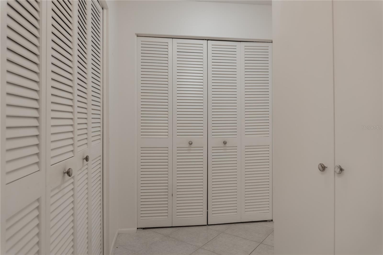 Image 19 of 33 For 3444 El Rado Court 8418