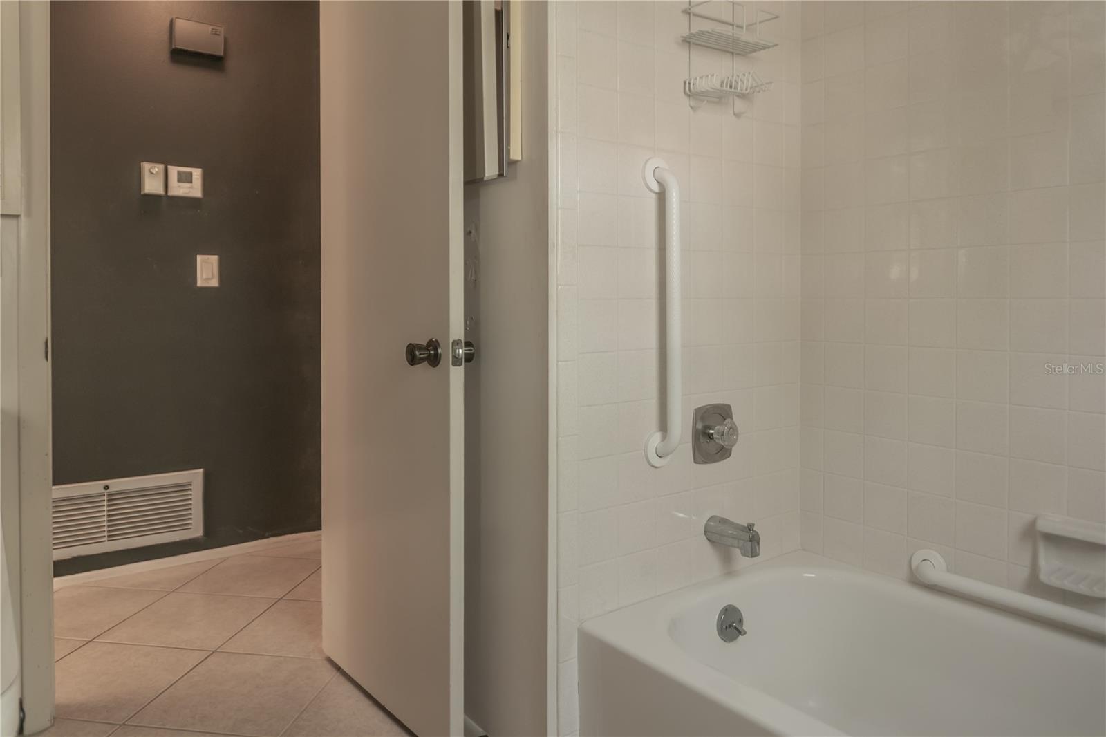 Image 23 of 33 For 3444 El Rado Court 8418