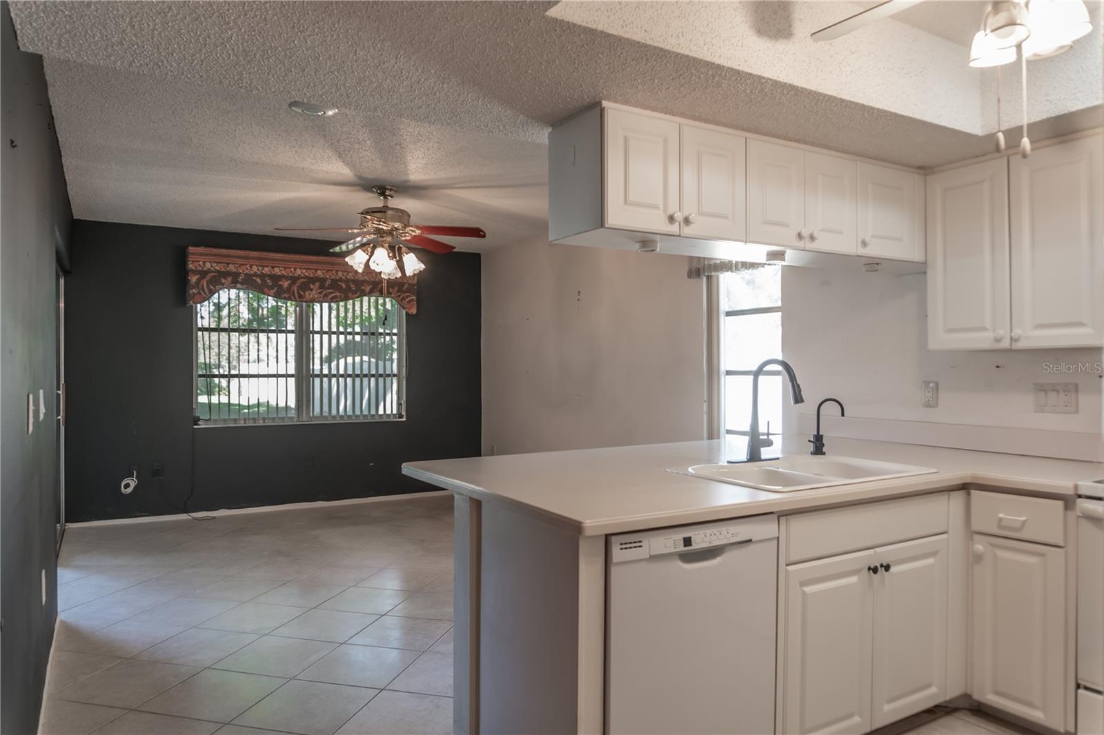 Image 5 of 33 For 3444 El Rado Court 8418