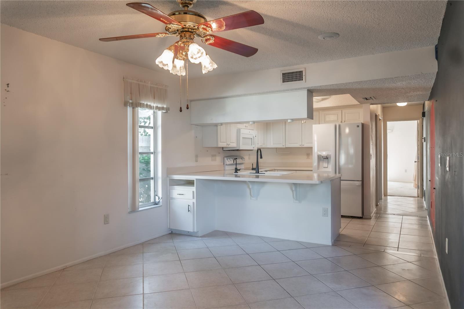 Image 7 of 33 For 3444 El Rado Court 8418