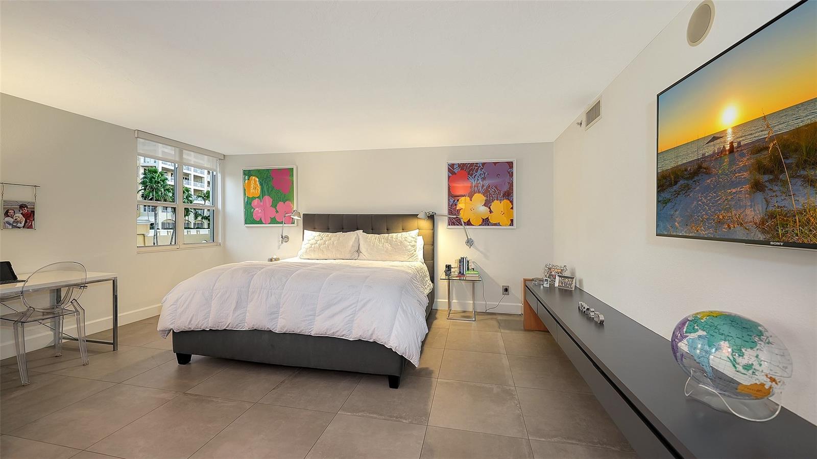 Image 15 of 26 For 101 Sunset Drive 301