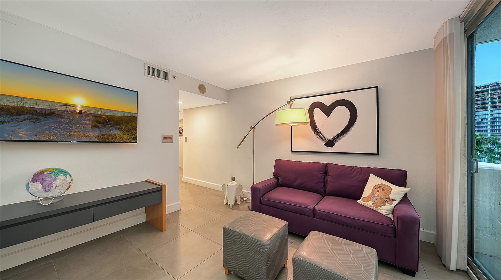 Image 16 of 26 For 101 Sunset Drive 301