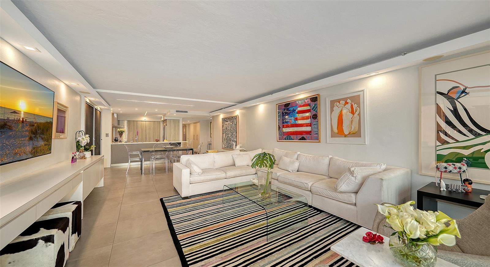 Image 5 of 26 For 101 Sunset Drive 301