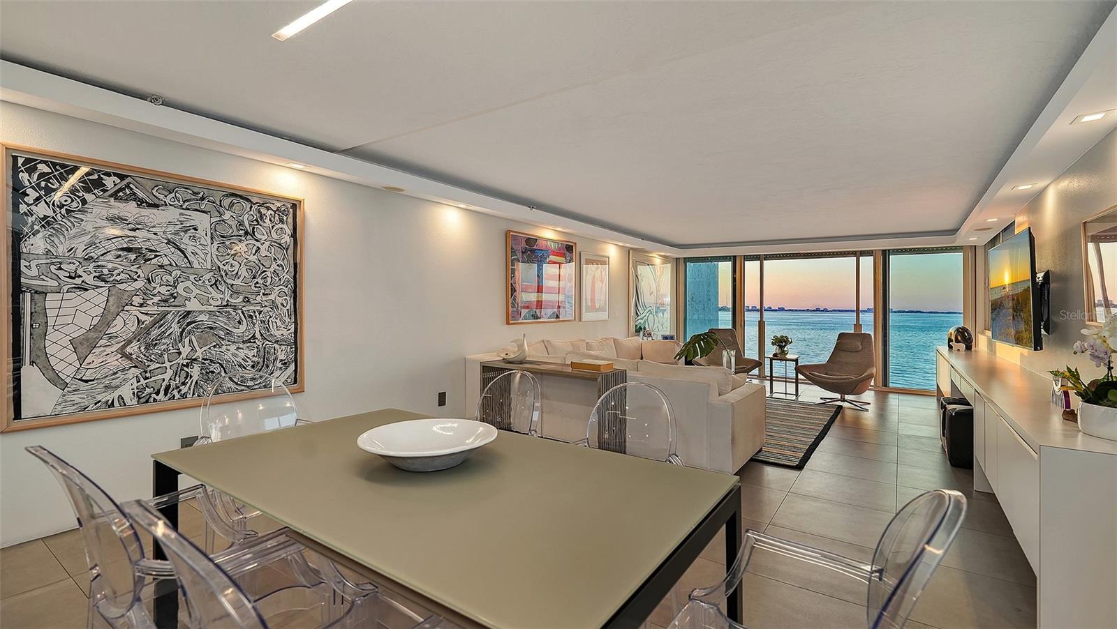 Image 6 of 26 For 101 Sunset Drive 301