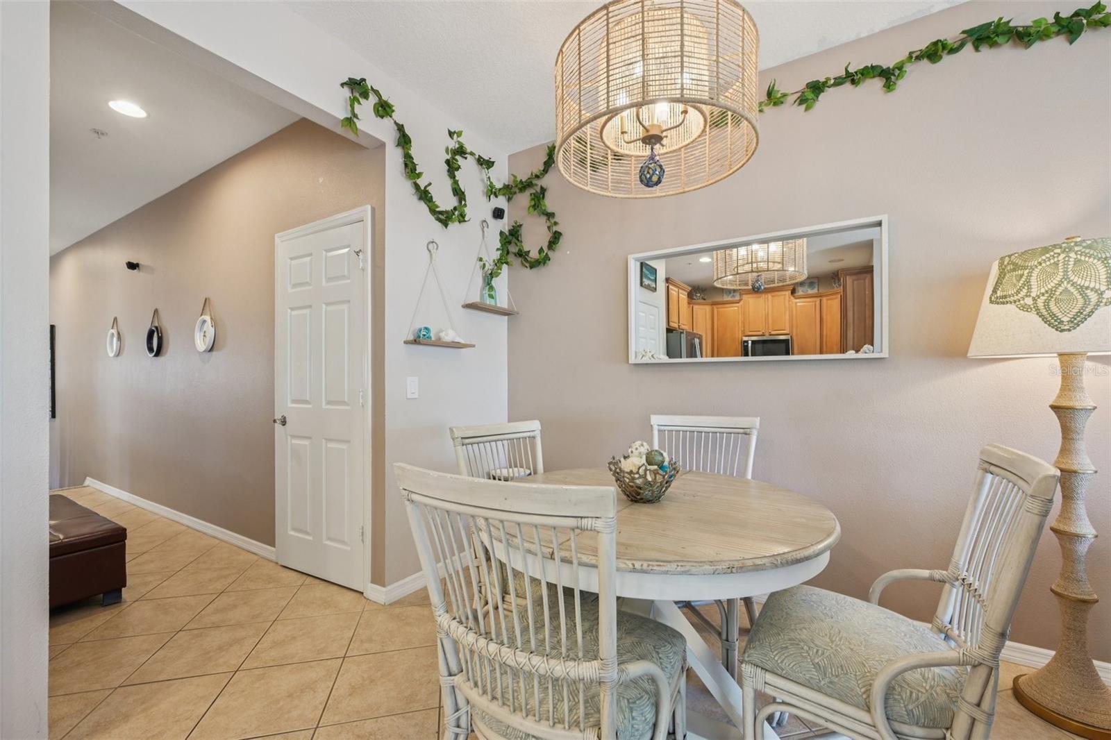 Image 14 of 39 For 7202 Hamilton Road 299