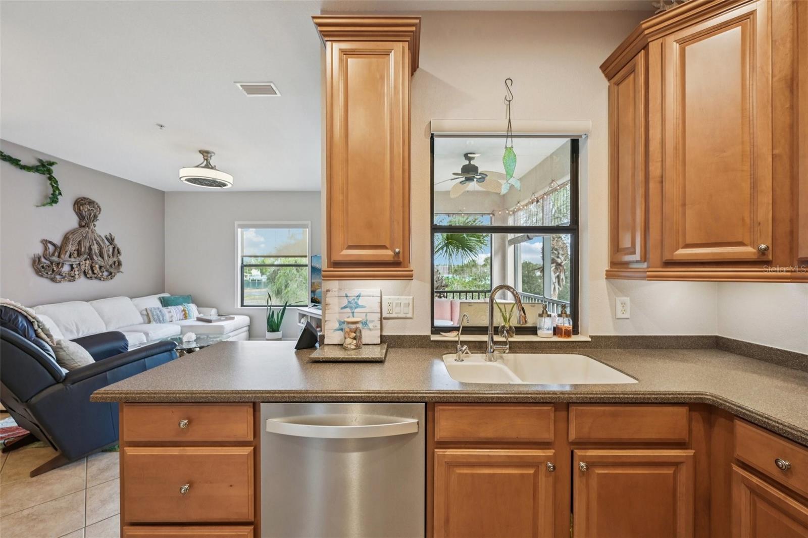 Image 17 of 39 For 7202 Hamilton Road 299