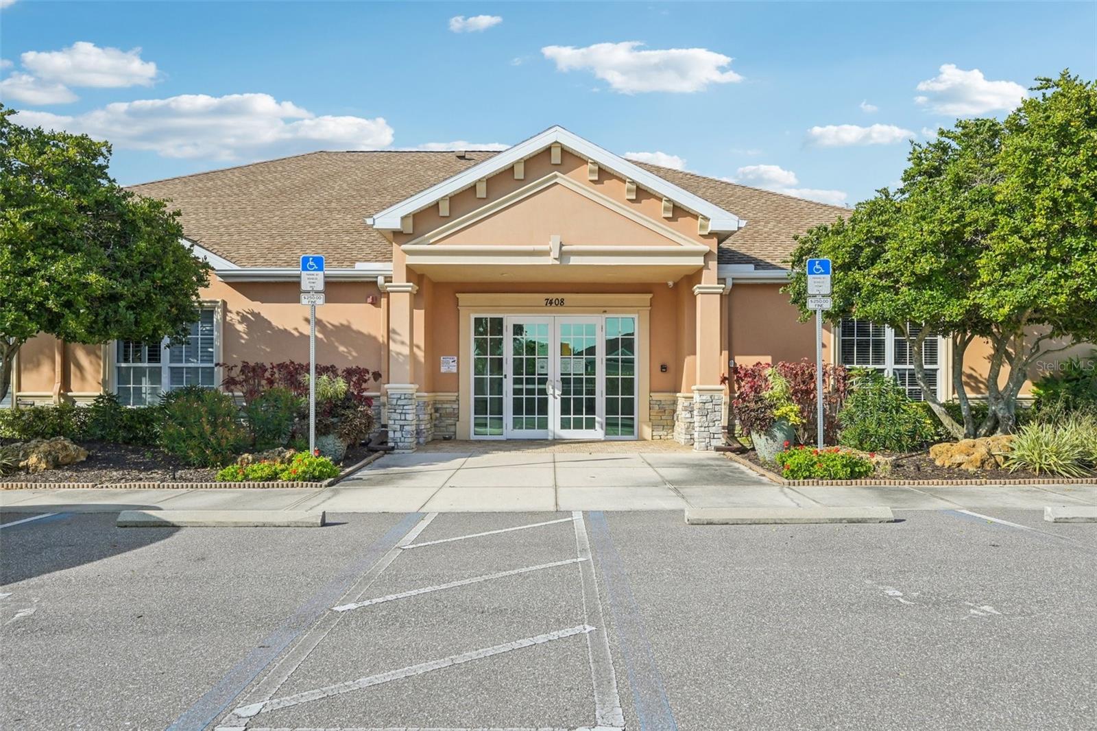 Image 36 of 39 For 7202 Hamilton Road 299