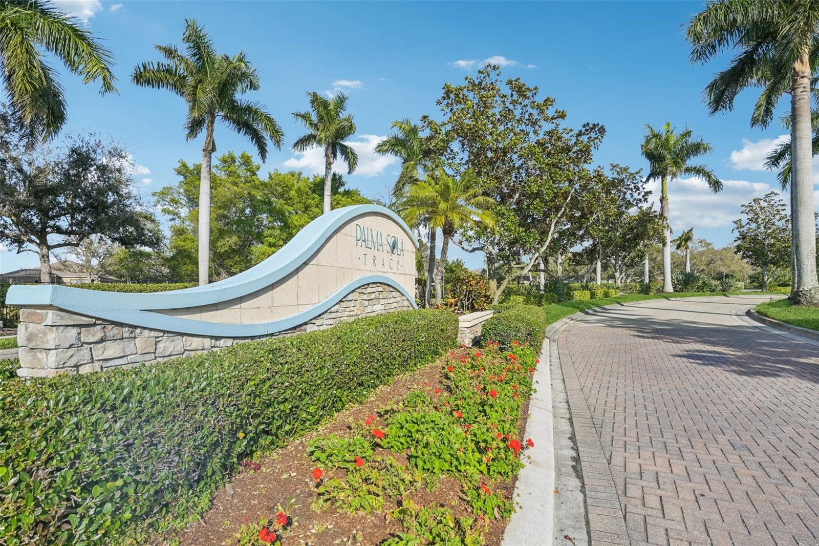 Image 37 of 39 For 7202 Hamilton Road 299