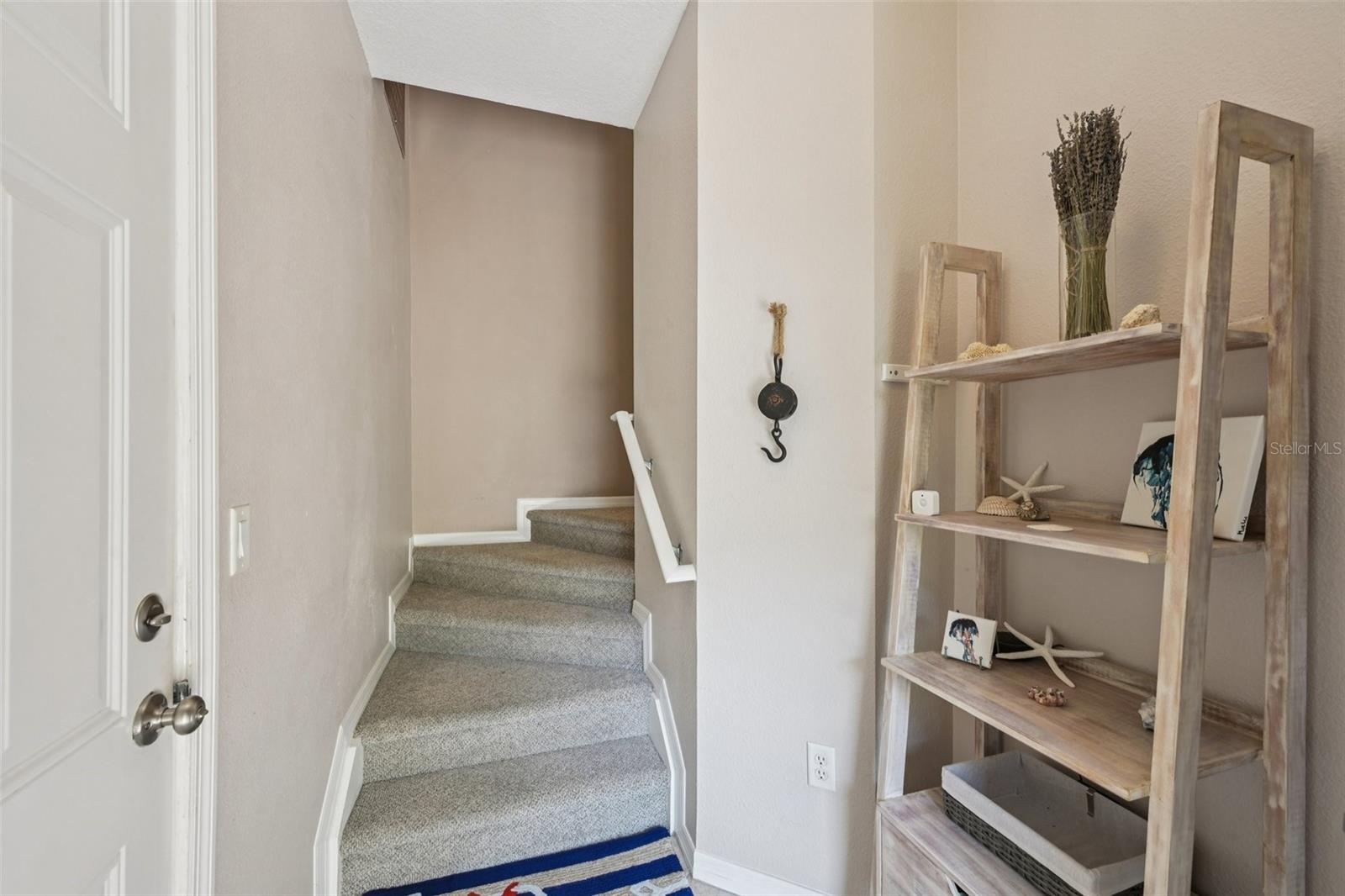 Image 5 of 39 For 7202 Hamilton Road 299