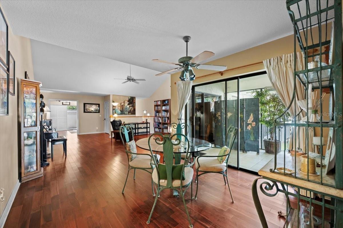 Image 12 of 52 For 3941 Back Bay Drive 226