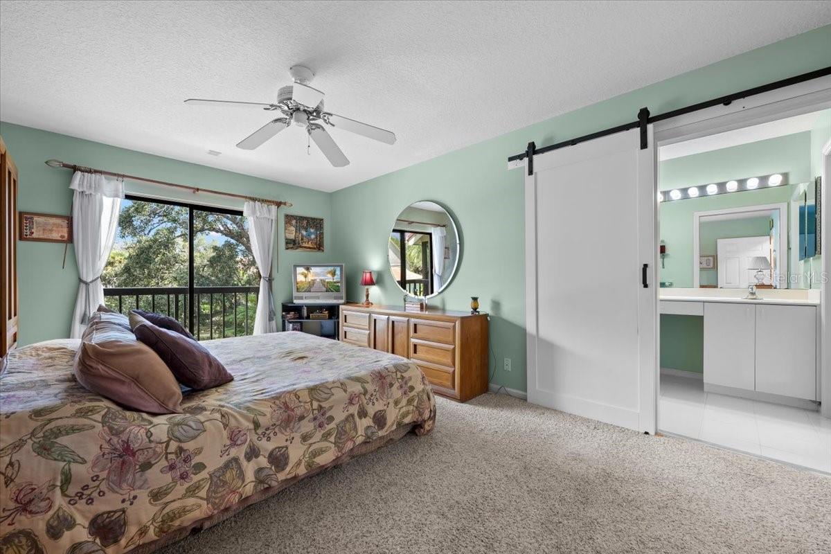 Image 16 of 52 For 3941 Back Bay Drive 226