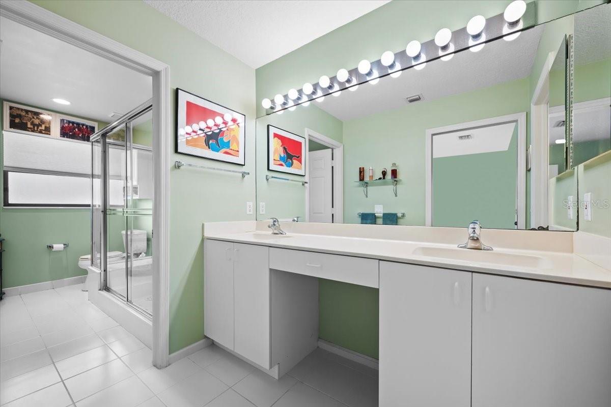 Image 18 of 52 For 3941 Back Bay Drive 226