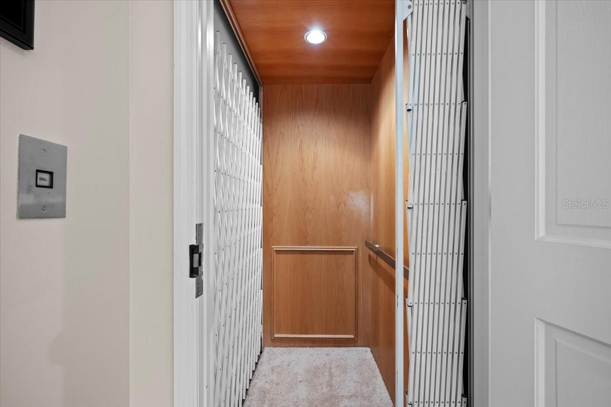 Image 30 of 52 For 3941 Back Bay Drive 226