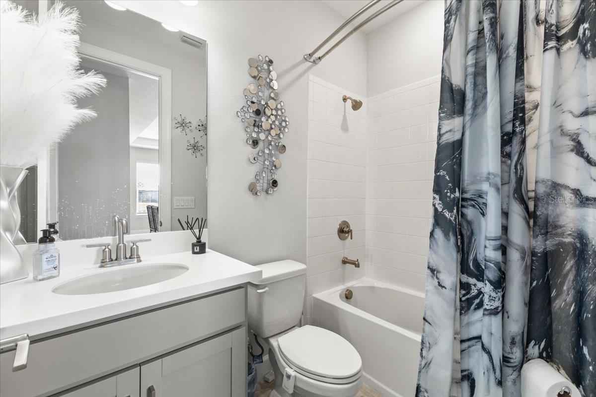 Image 19 of 44 For 4760 Crestpoint Way