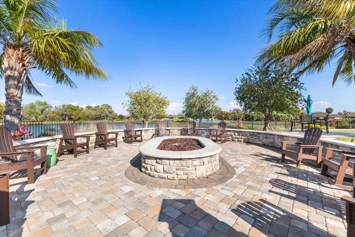 Image 31 of 44 For 4760 Crestpoint Way