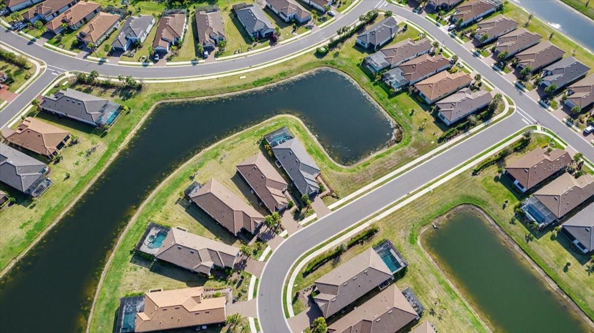 Image 5 of 44 For 4760 Crestpoint Way