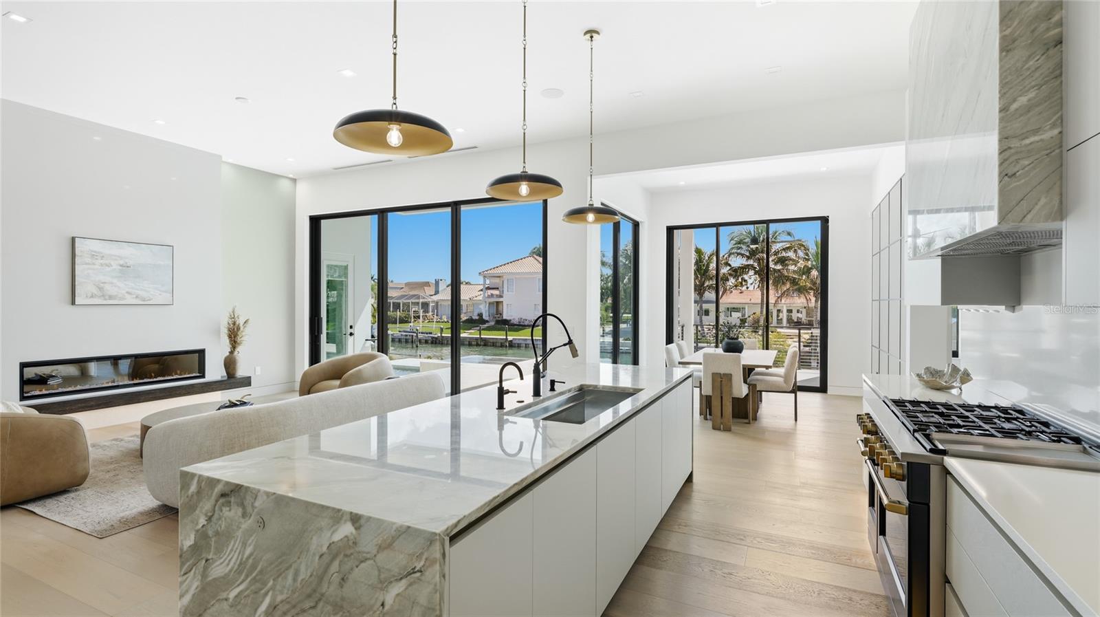 Image 11 of 49 For 530 Chipping Lane