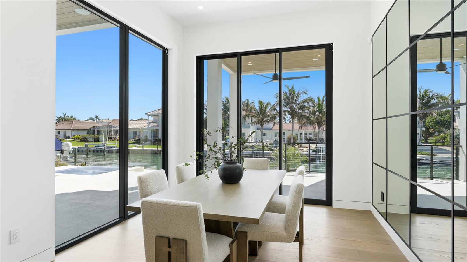 Image 12 of 49 For 530 Chipping Lane