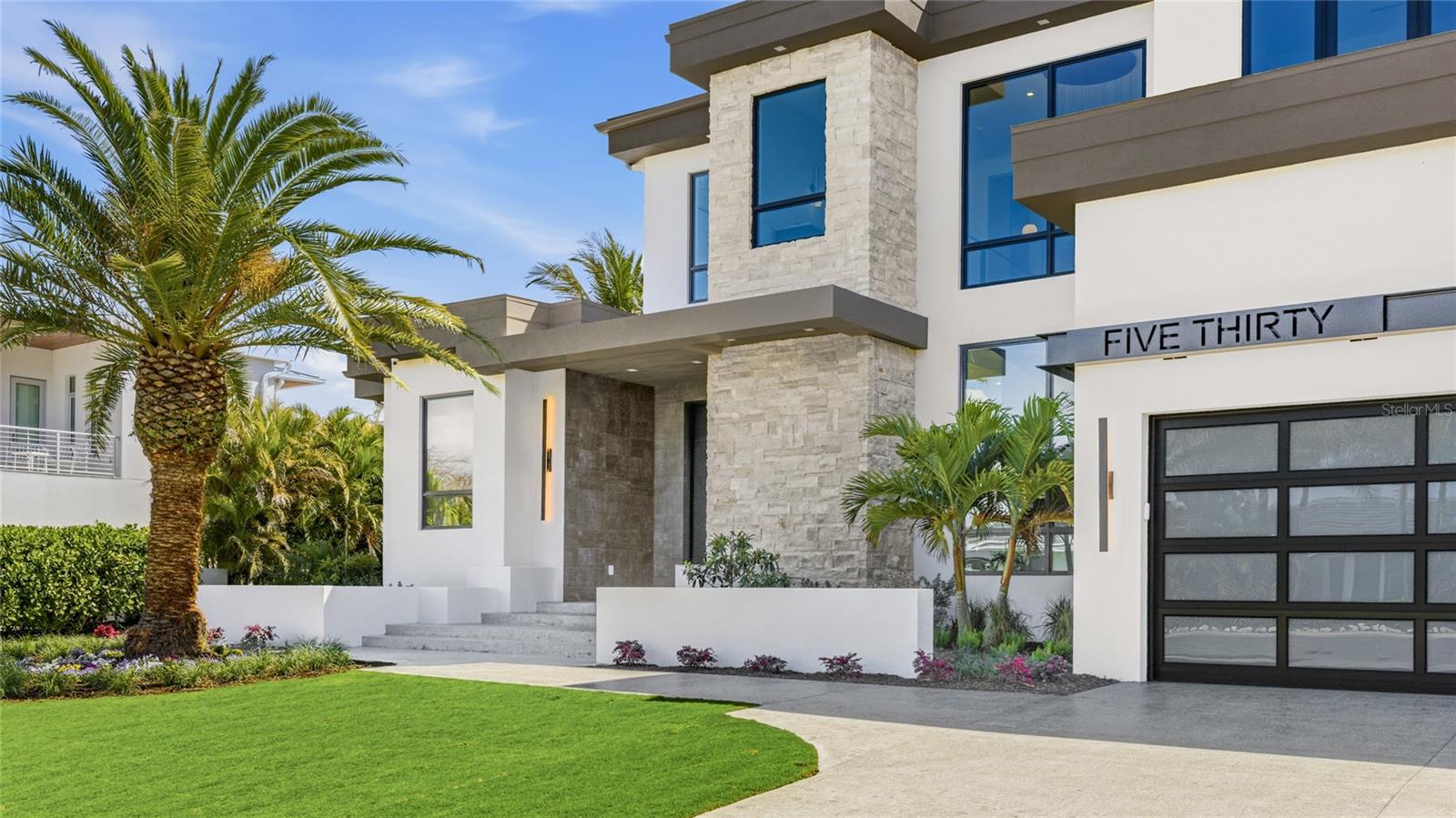 Image 3 of 49 For 530 Chipping Lane