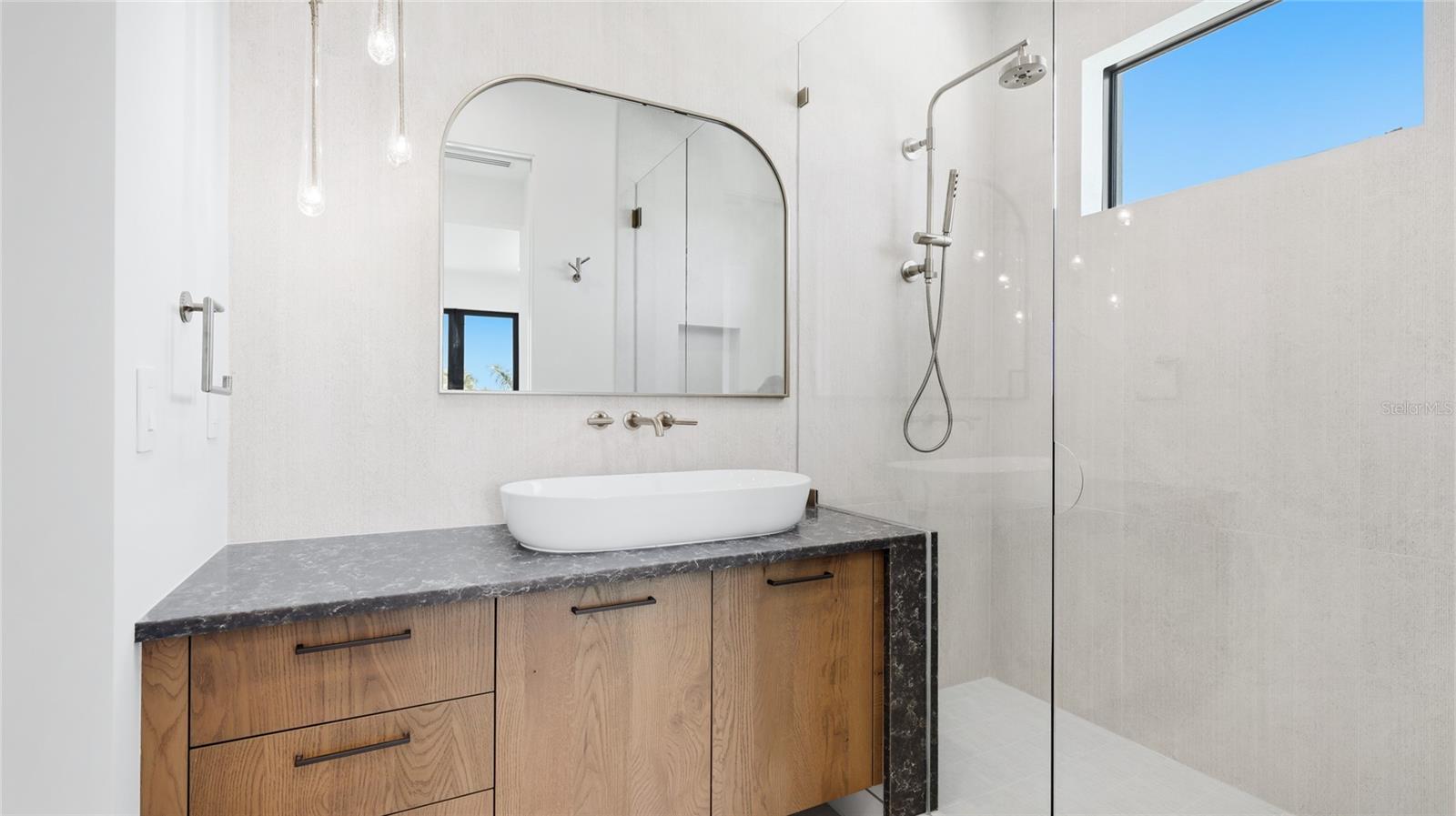 Image 34 of 49 For 530 Chipping Lane