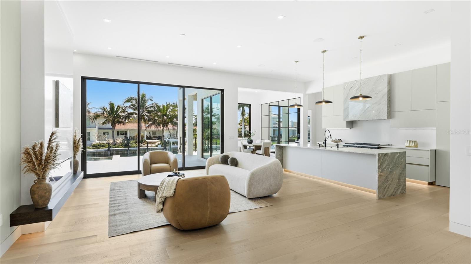 Image 5 of 49 For 530 Chipping Lane