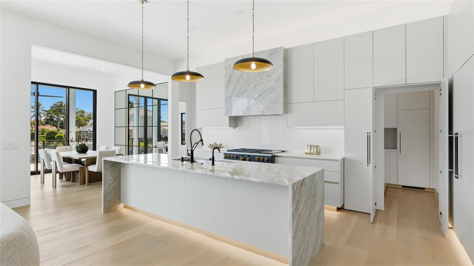 Image 8 of 49 For 530 Chipping Lane