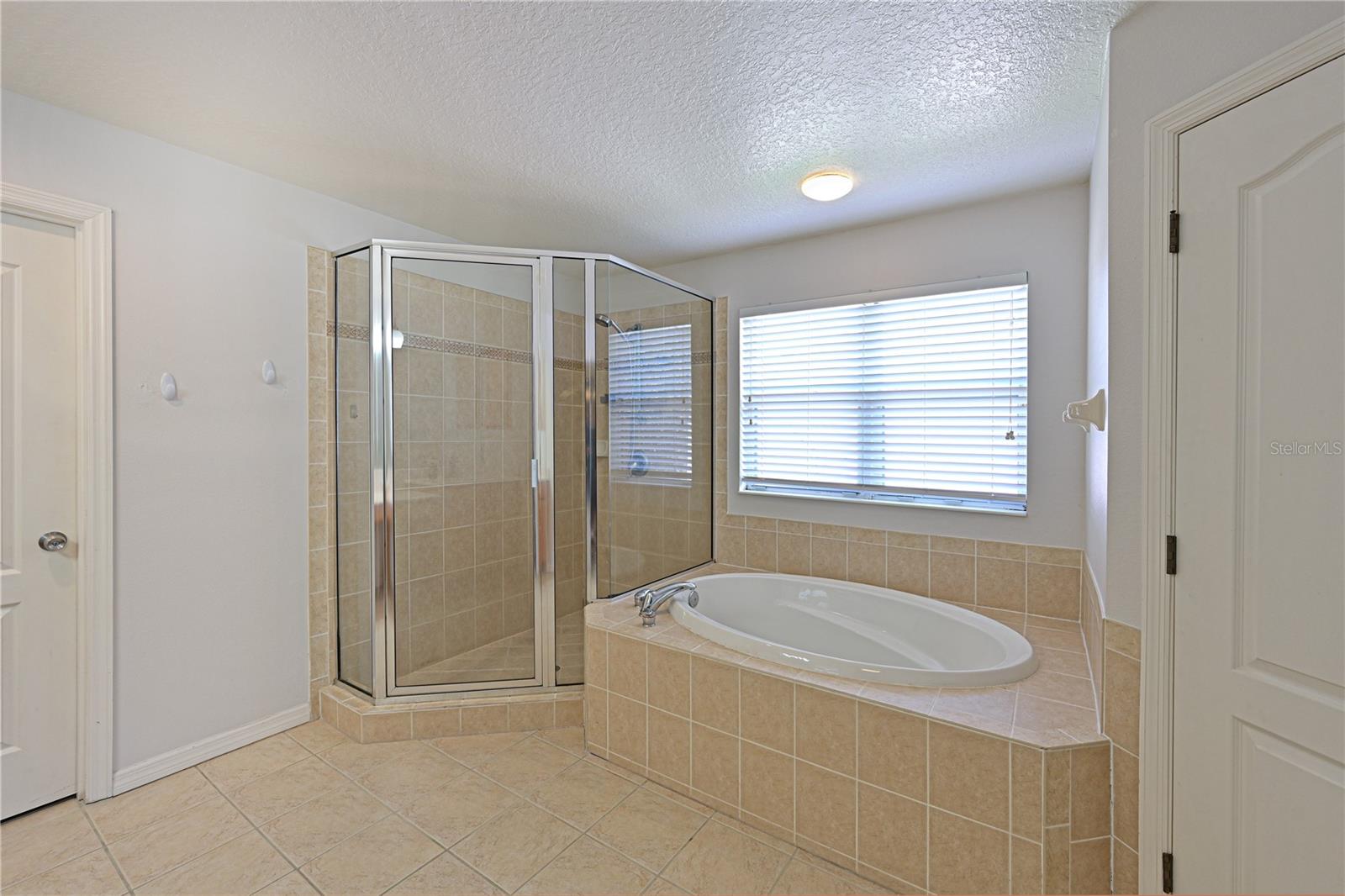 Image 16 of 27 For 8852 Founders Circle