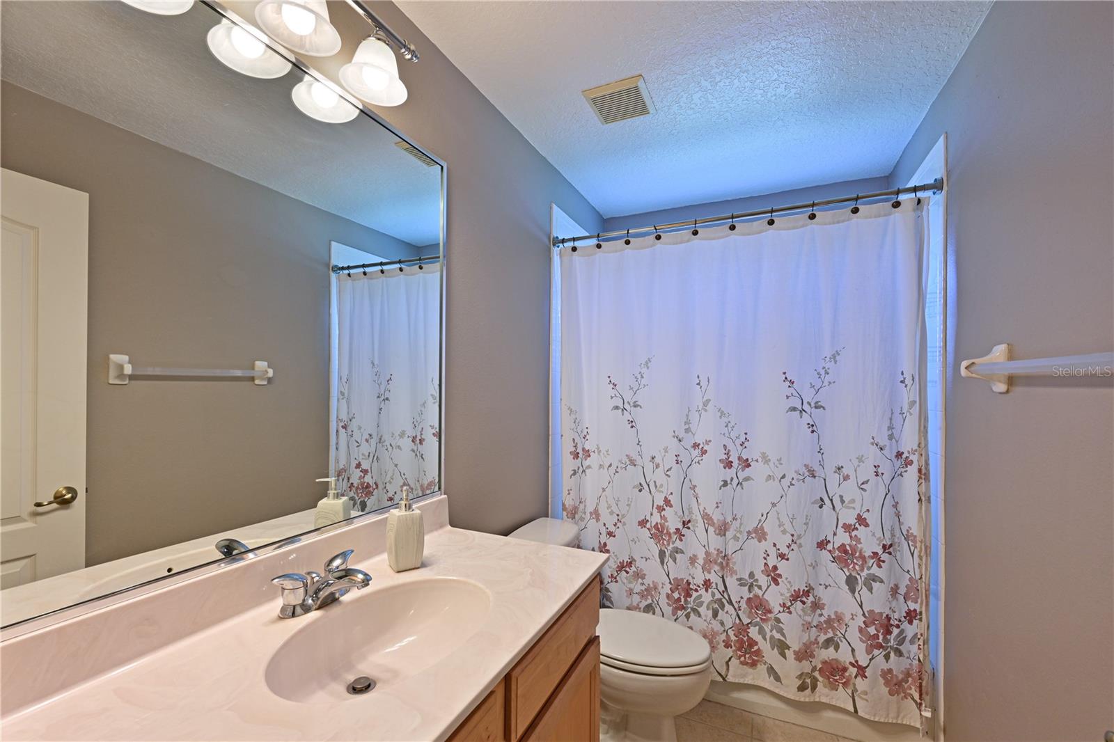 Image 20 of 27 For 8852 Founders Circle