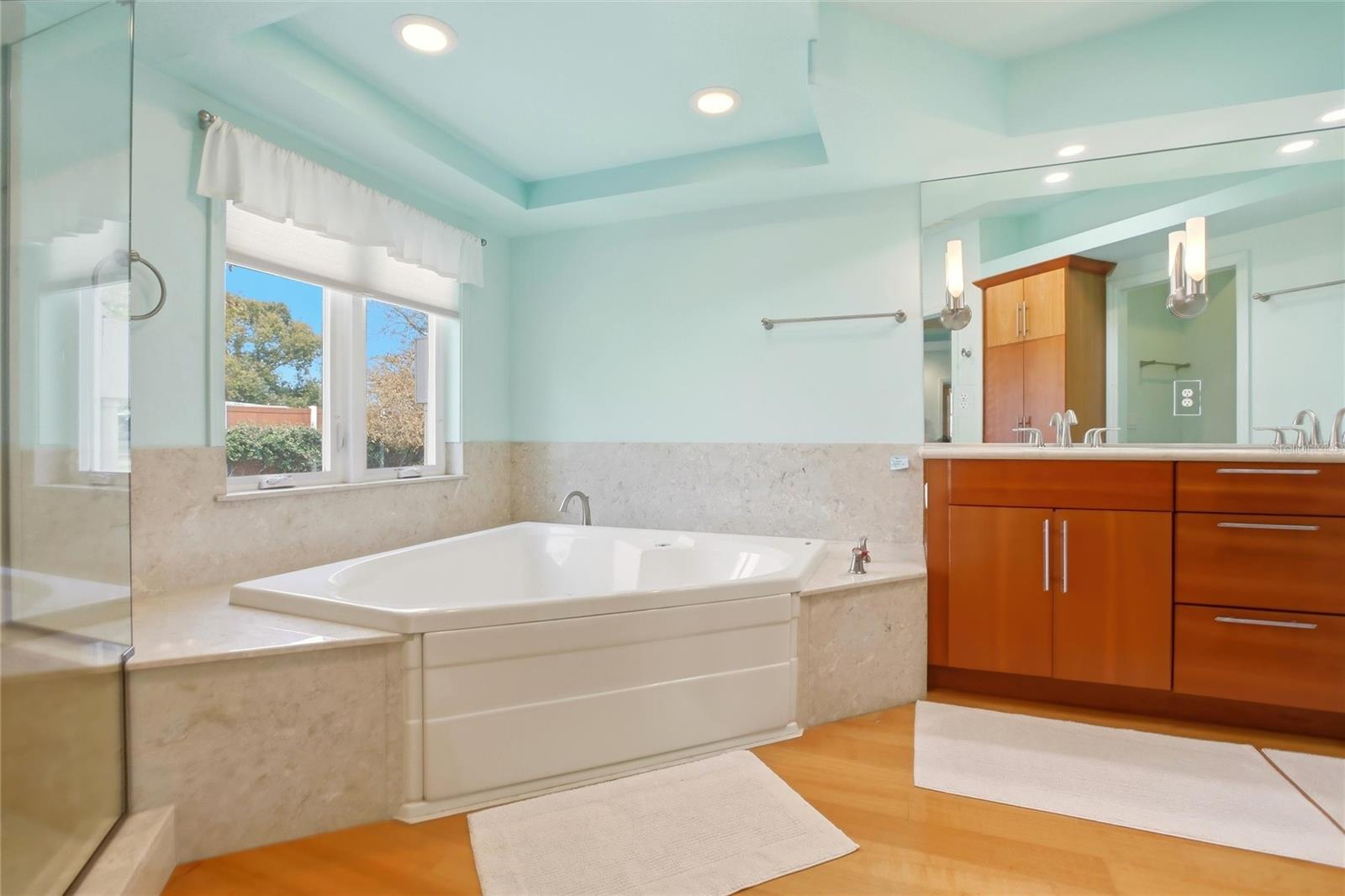 Image 16 of 45 For 2619 Doris Street