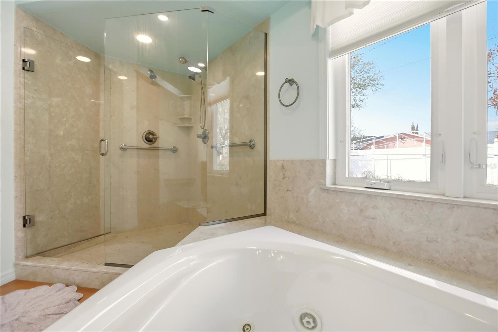 Image 18 of 45 For 2619 Doris Street