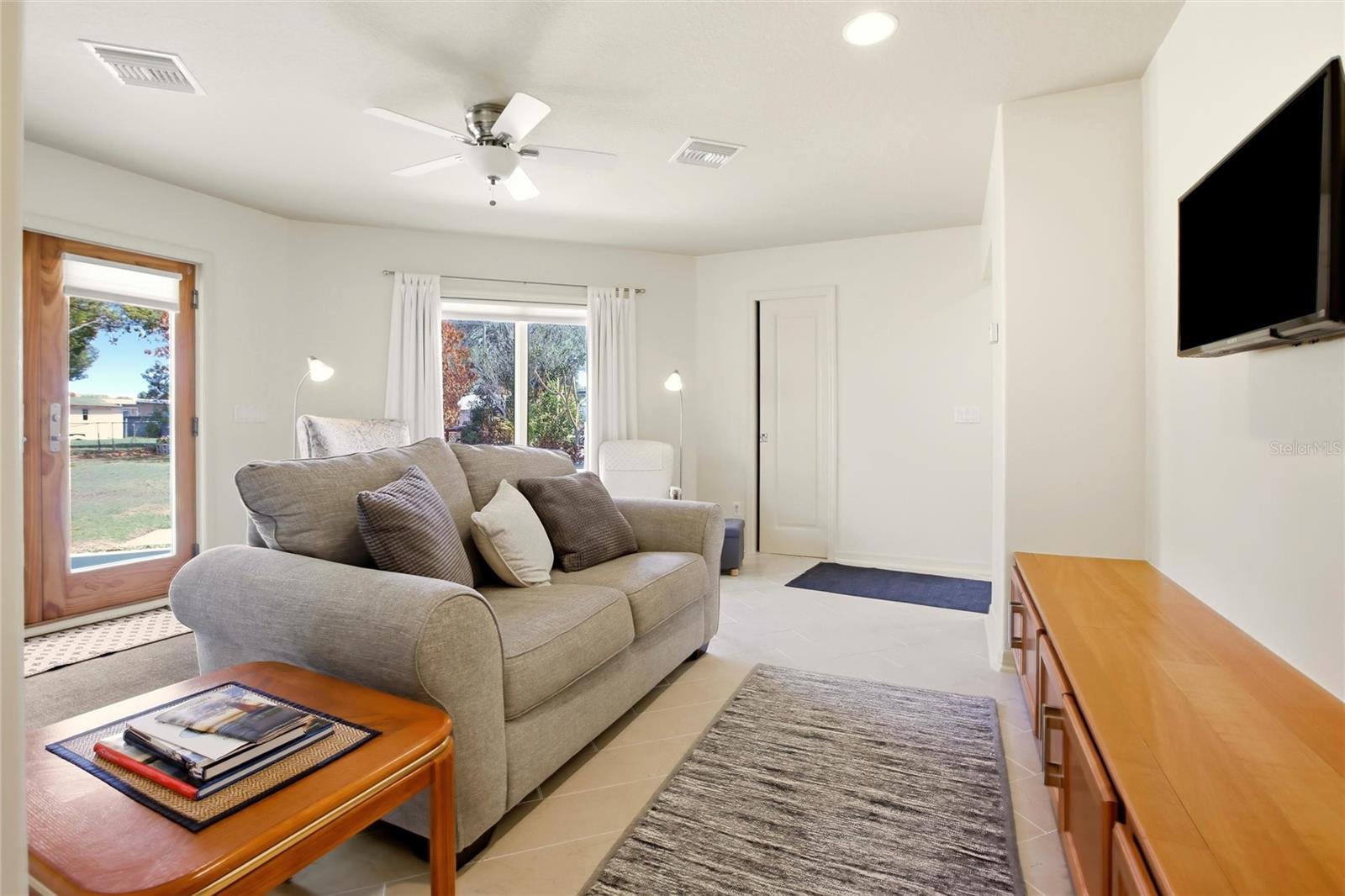 Image 35 of 45 For 2619 Doris Street