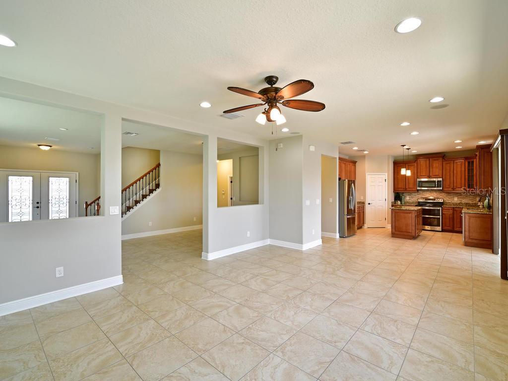 Image 10 of 46 For 8031 111th Terrace E