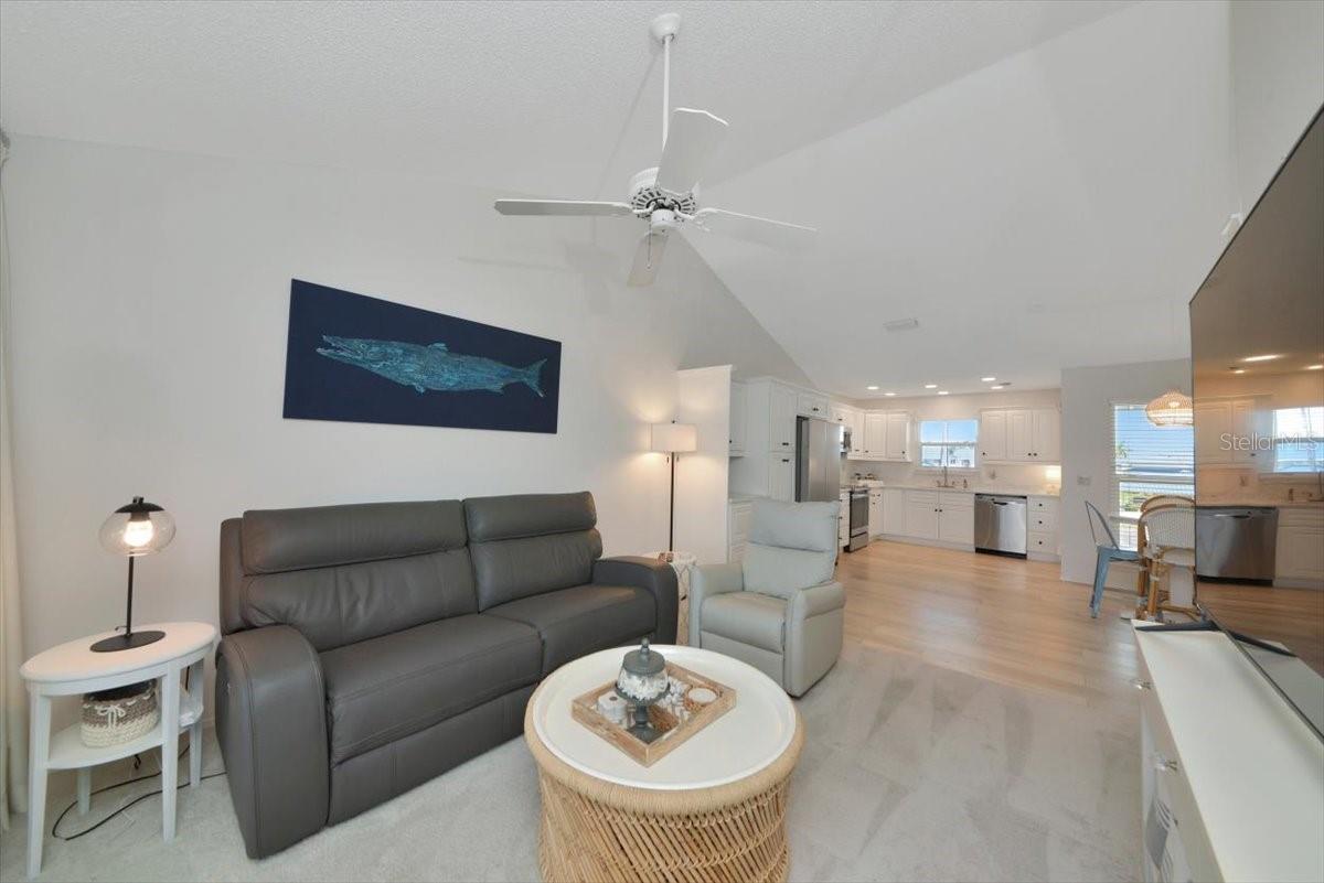 Image 13 of 50 For 946 Sandpiper Circle 946