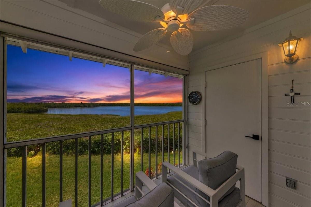 Image 2 of 50 For 946 Sandpiper Circle 946