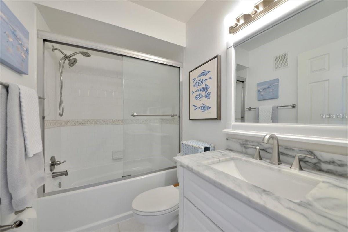 Image 24 of 50 For 946 Sandpiper Circle 946