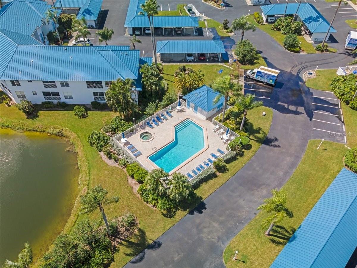 Image 32 of 50 For 946 Sandpiper Circle 946