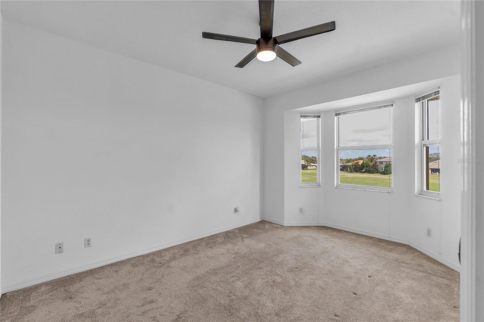 Image 36 of 60 For 819 Fairwaycove Lane 203