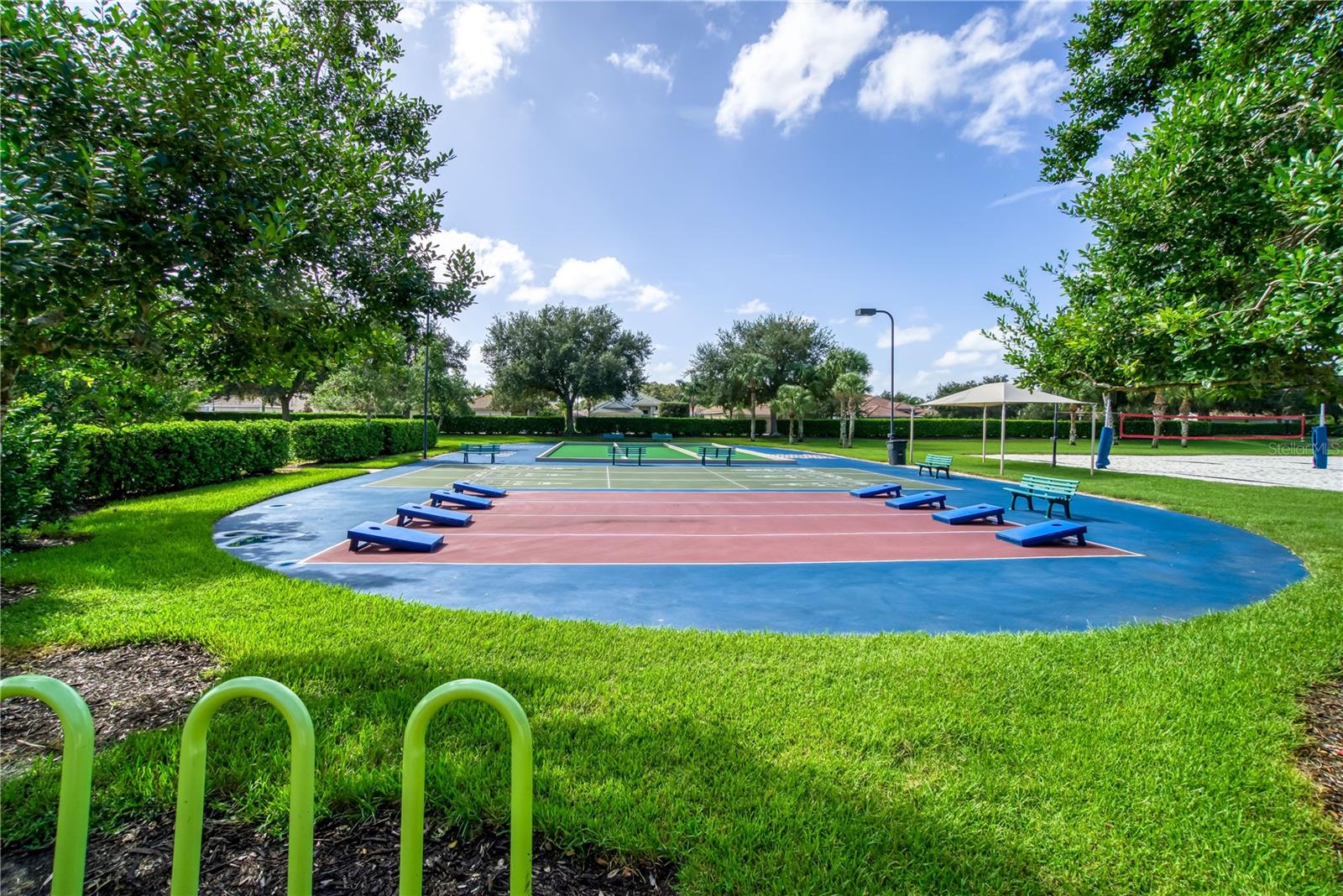 Image 9 of 60 For 819 Fairwaycove Lane 203