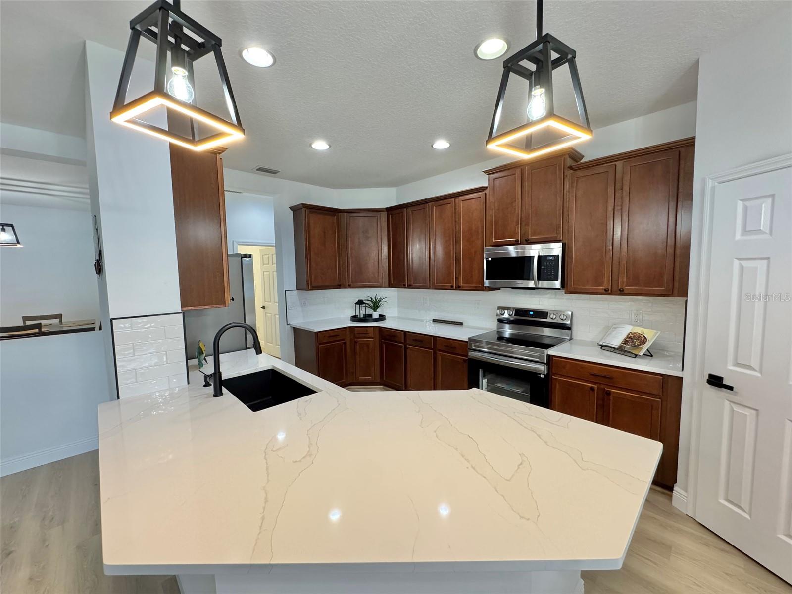 Image 13 of 52 For 11326 78th Street E