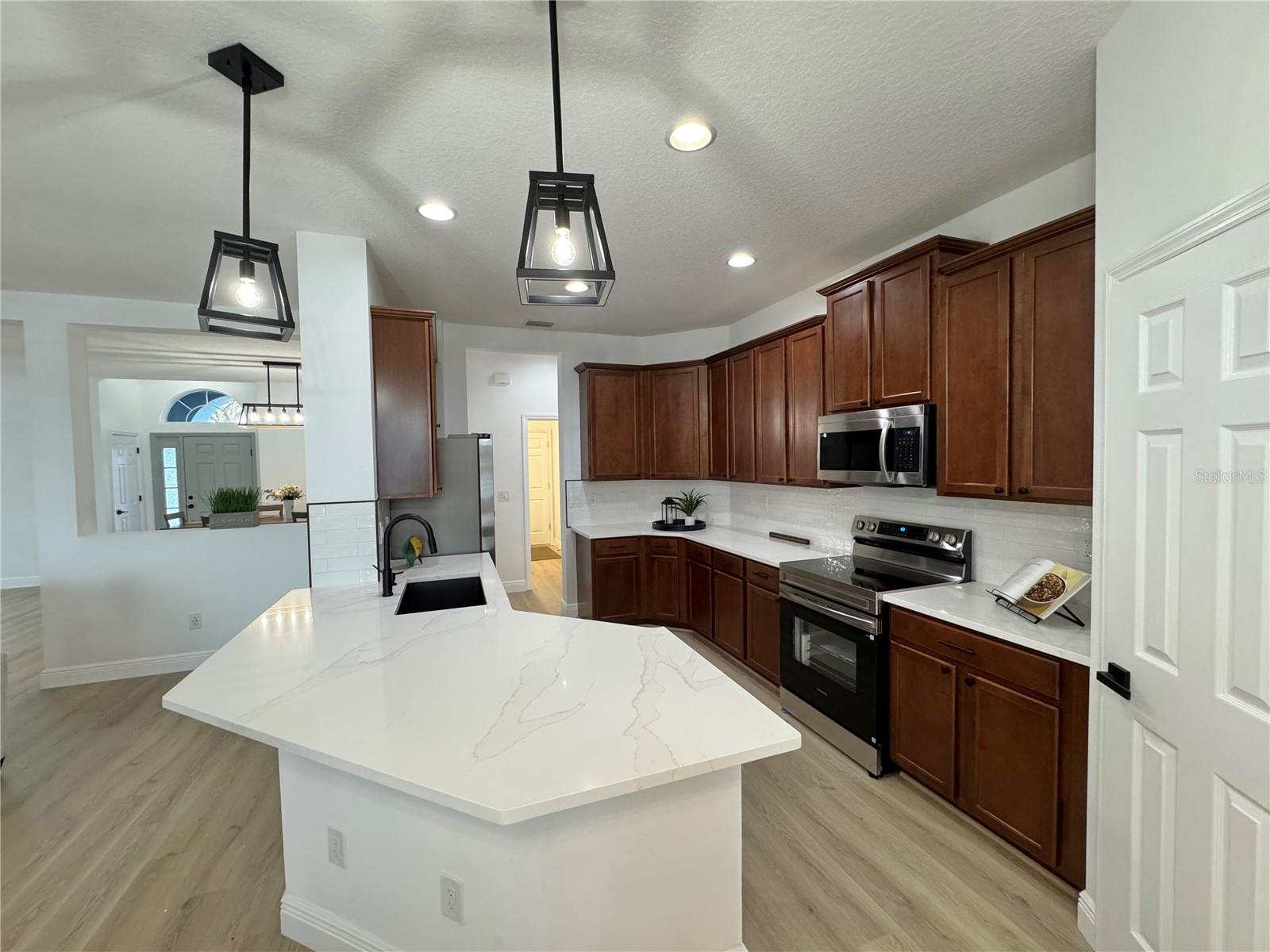 Image 15 of 52 For 11326 78th Street E