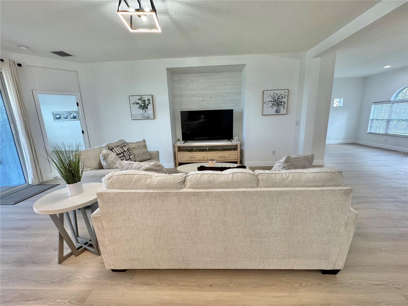 Image 21 of 52 For 11326 78th Street E