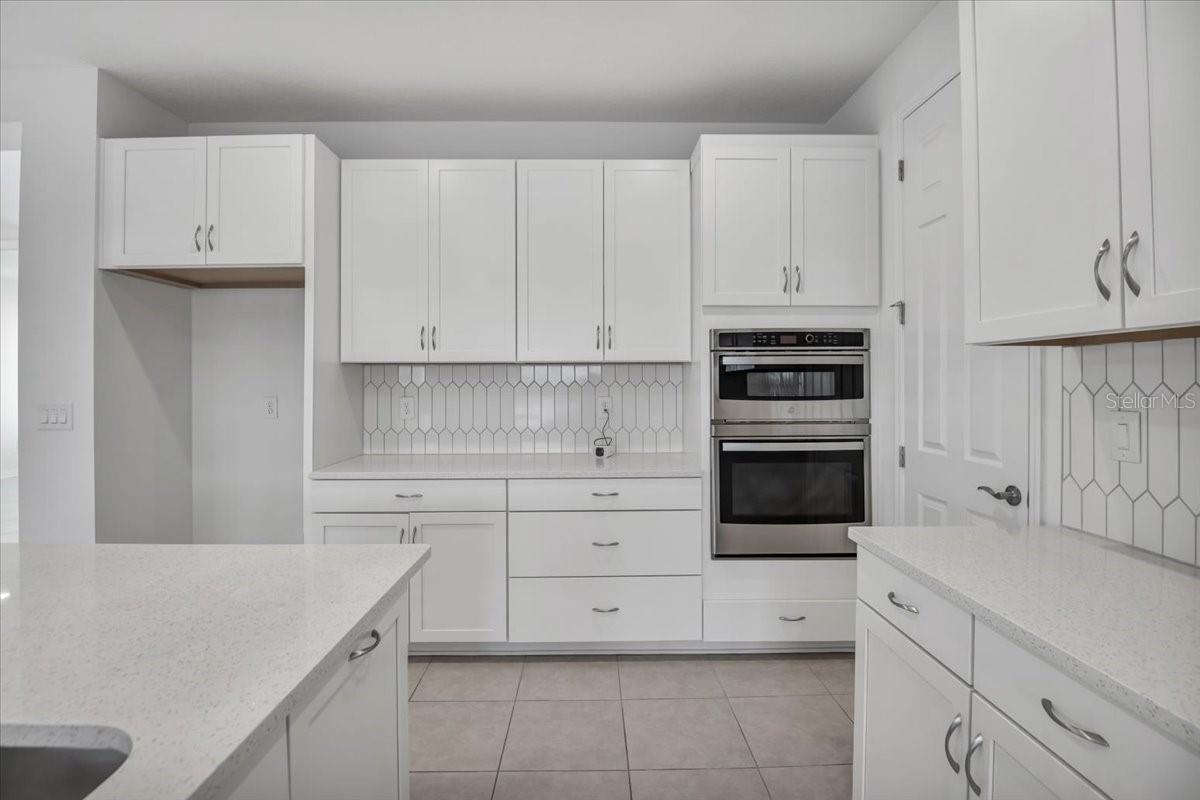 Image 17 of 51 For 17703 Savory Mist Circle