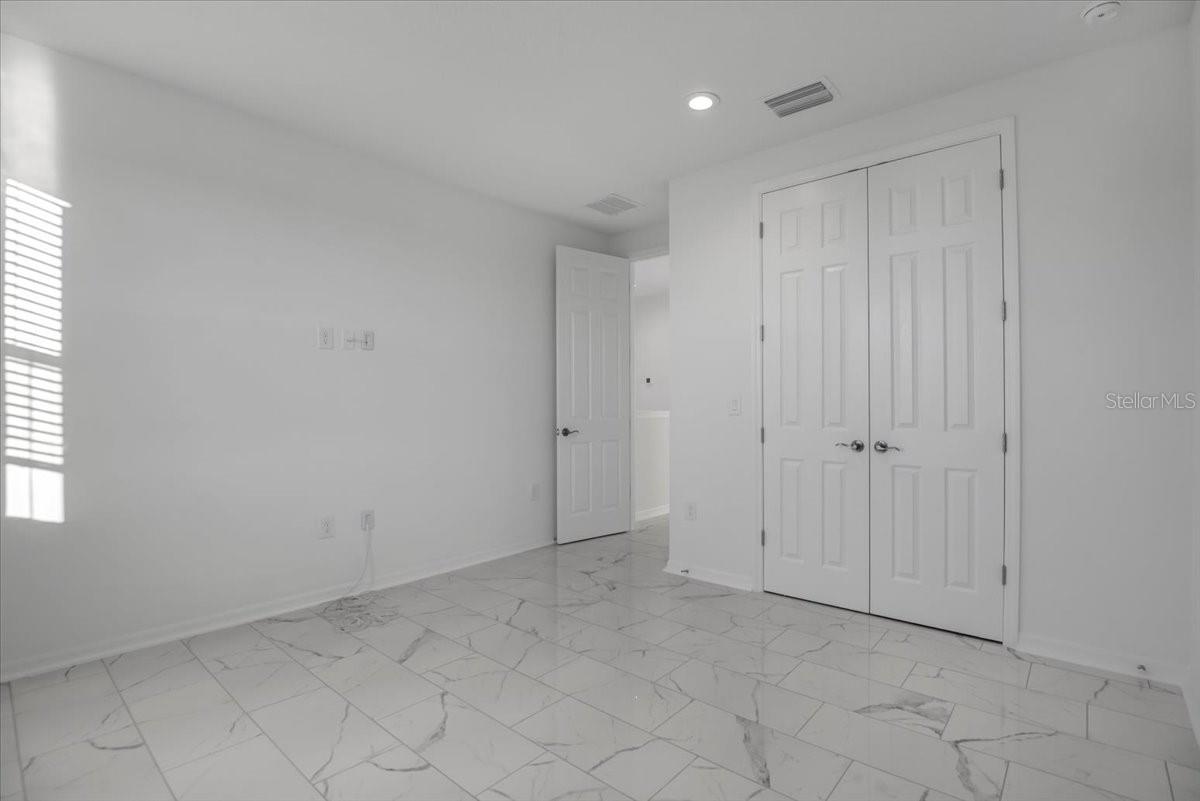 Image 50 of 51 For 17703 Savory Mist Circle