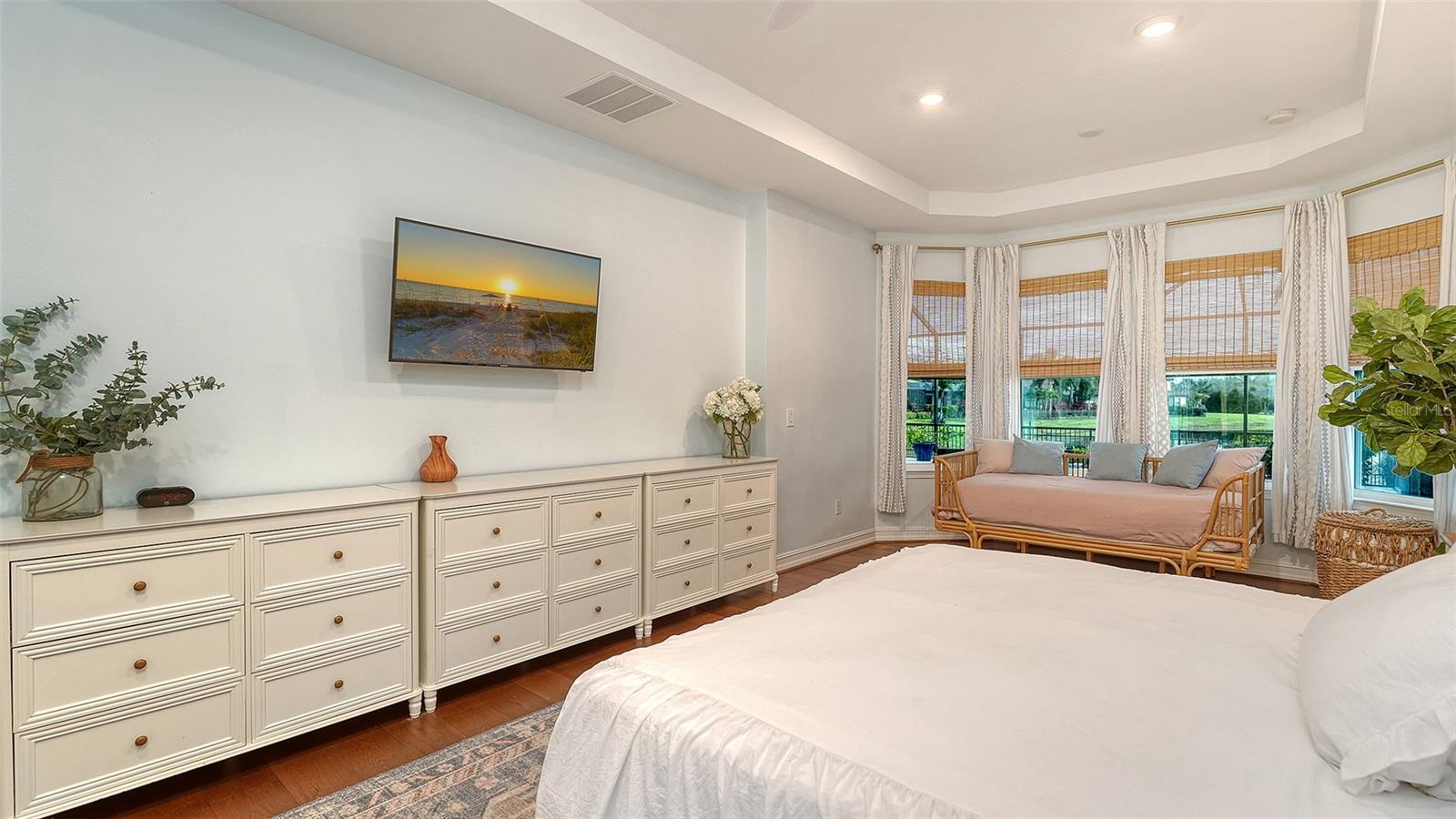 Image 19 of 67 For 13720 Saw Palm Creek Trail